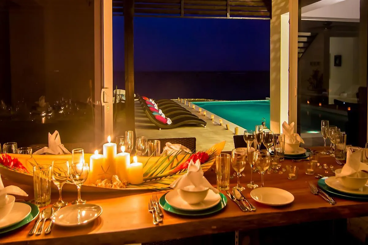مونتيغو باي Dreamtime By The Sea Five Bedroom Villa  مونتيغو باي